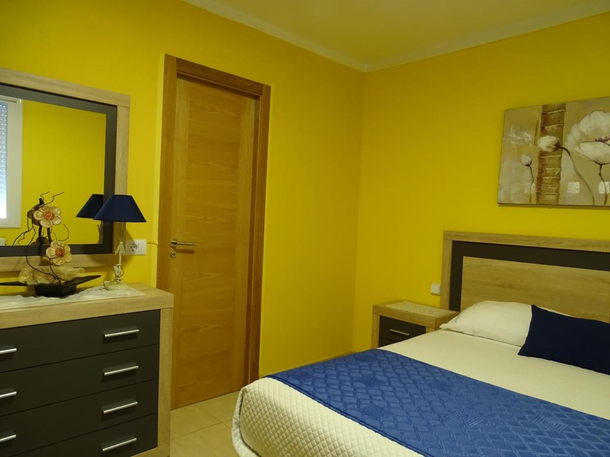 Hostal Nuevo Alonso Bembribe Buitenkant foto