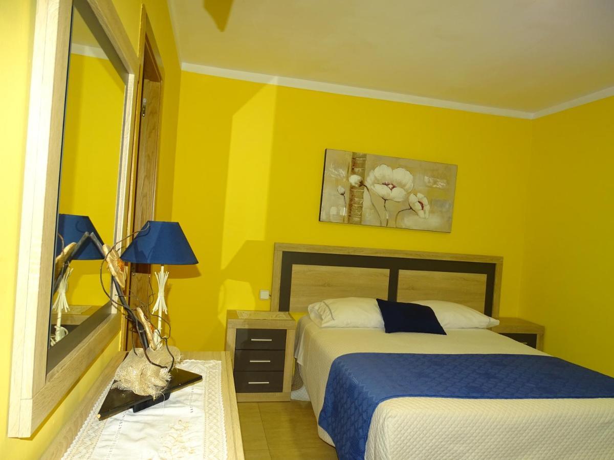 Hostal Nuevo Alonso Bembribe Buitenkant foto