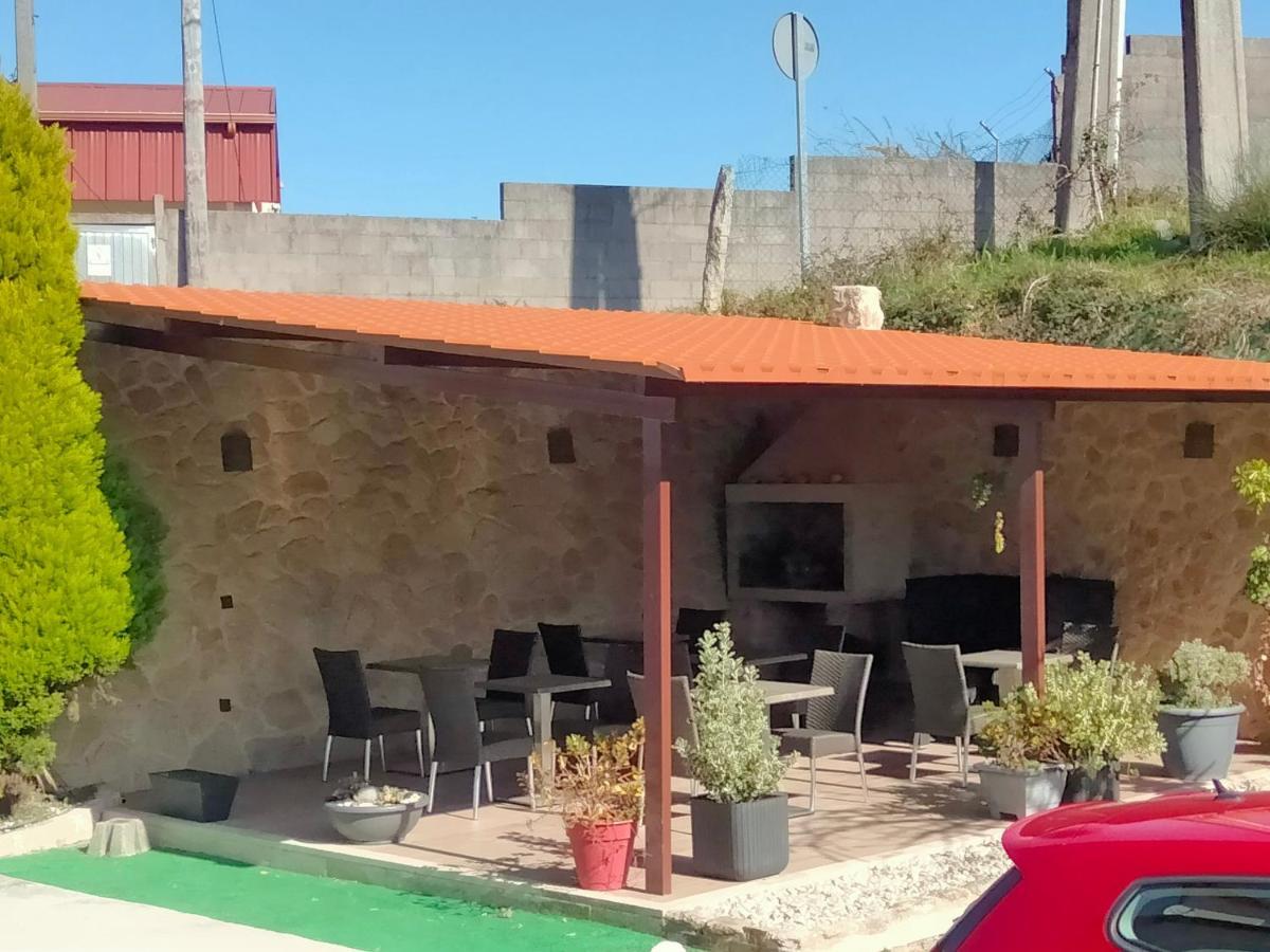Hostal Nuevo Alonso Bembribe Buitenkant foto