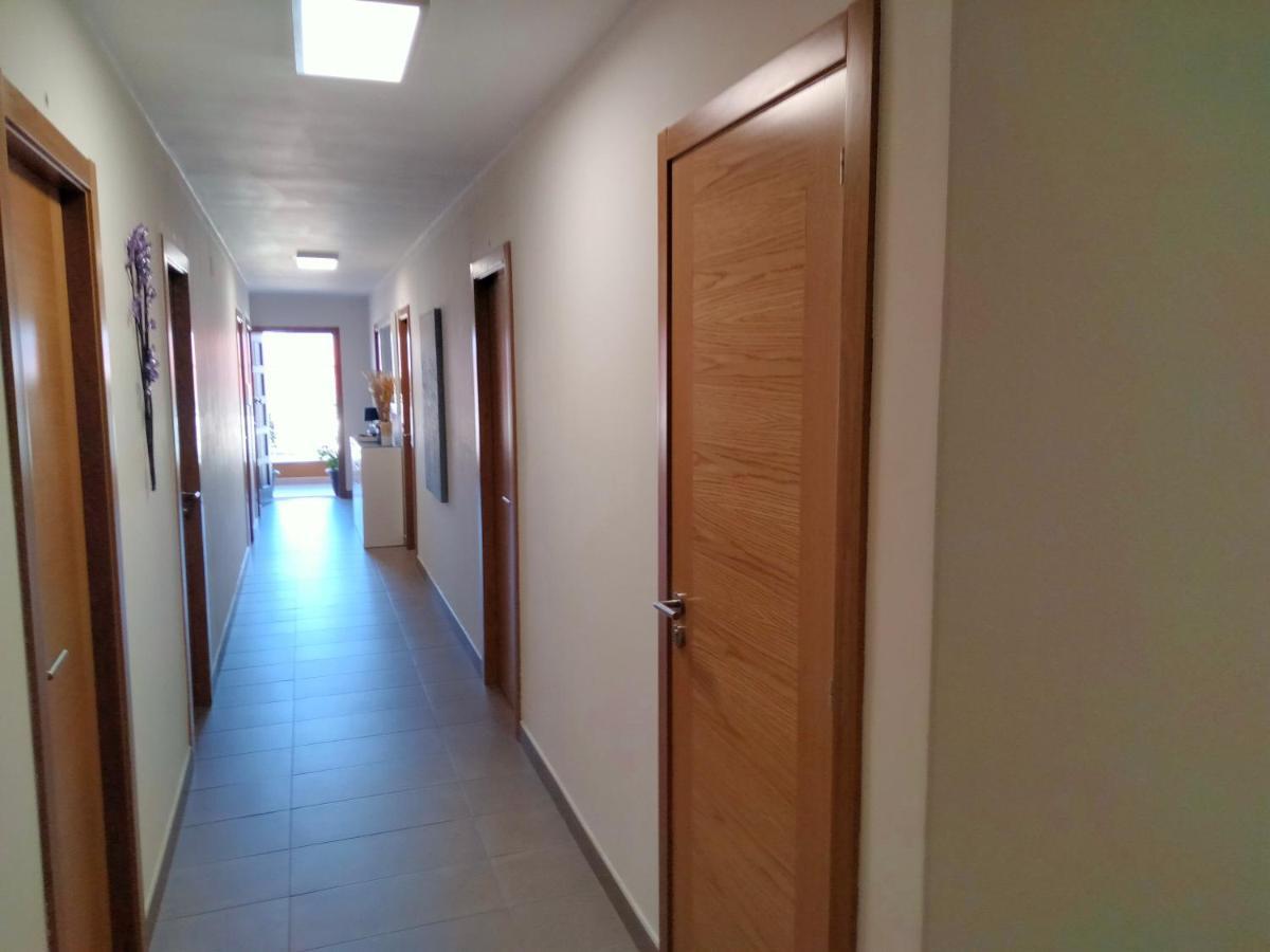 Hostal Nuevo Alonso Bembribe Buitenkant foto