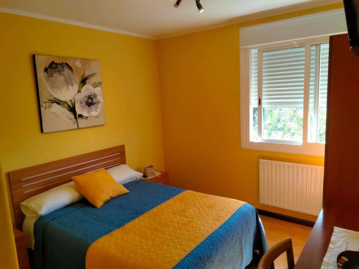 Hostal Nuevo Alonso Bembribe Buitenkant foto