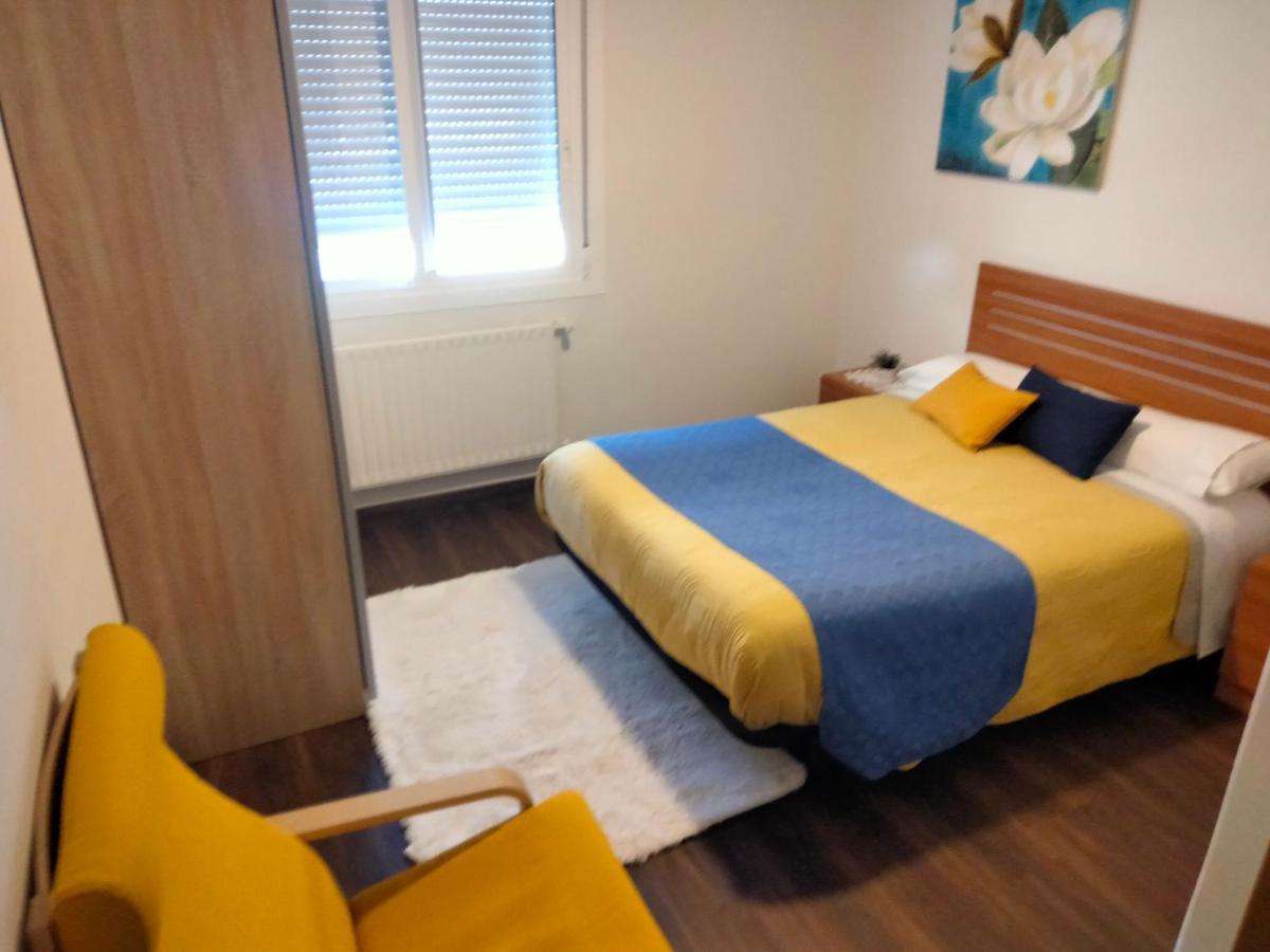 Hostal Nuevo Alonso Bembribe Buitenkant foto