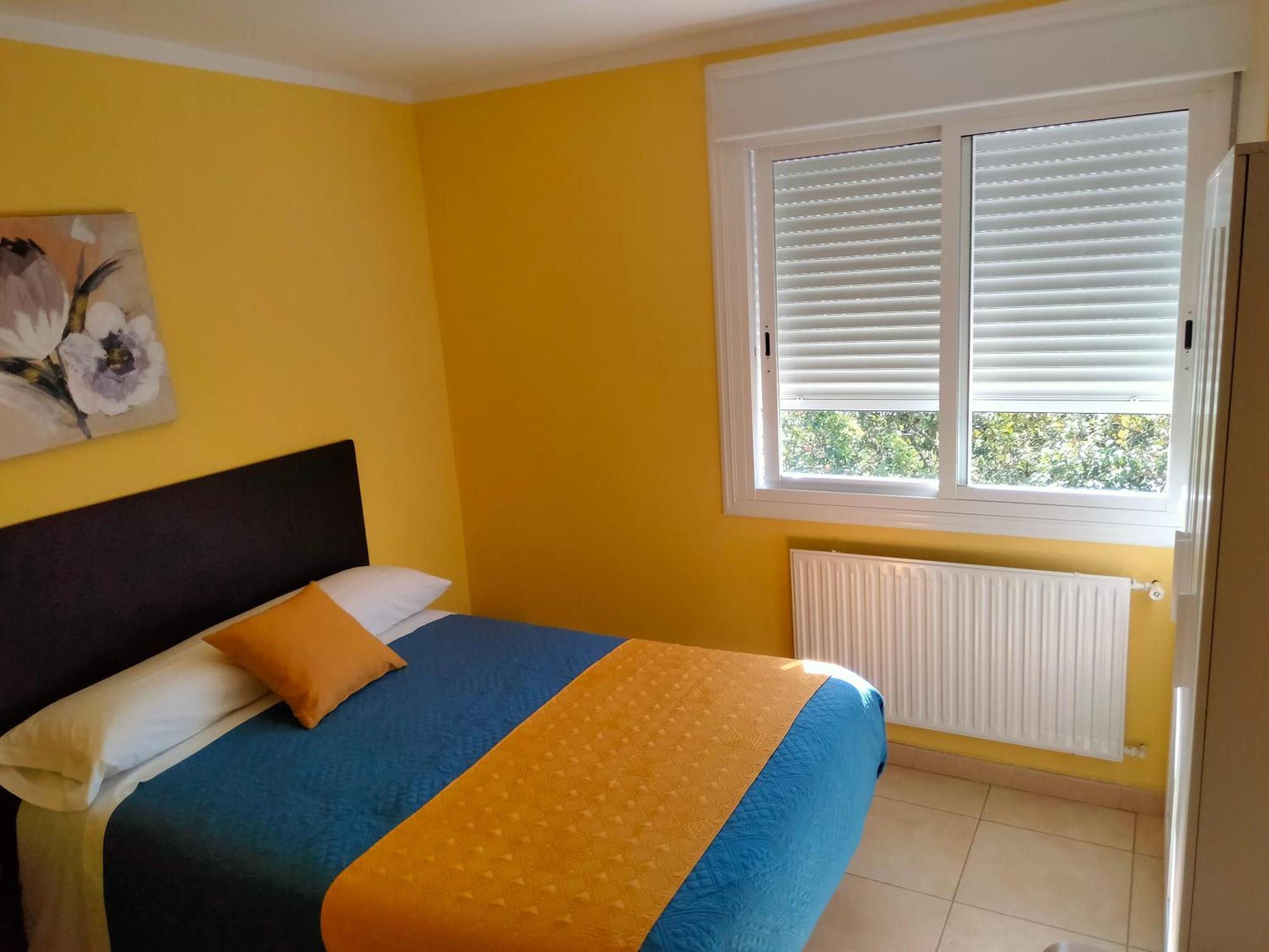 Hostal Nuevo Alonso Bembribe Buitenkant foto